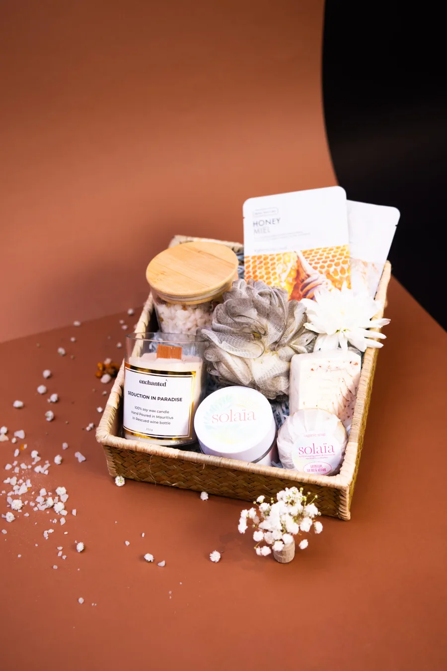 Hamper Me, Pamper You